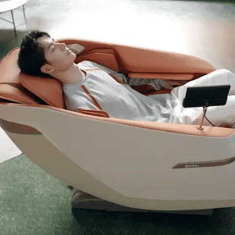 كرسي مساج Jimny لون برتقالي في السعودية مع مساج كامل وتقنية الجاذبية الصفرية | Jimny orange massage chair Saudi Arabia with zero gravity full body massage